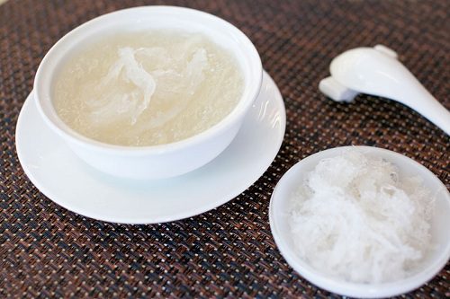 Tác dụng của yến chưng đường phèn