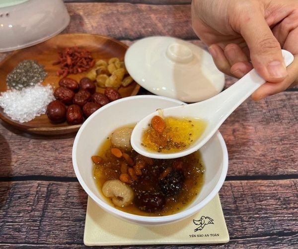 Liều Lượng Sử Dụng Yến Sào Cho Người Lớn [Chú Ý]